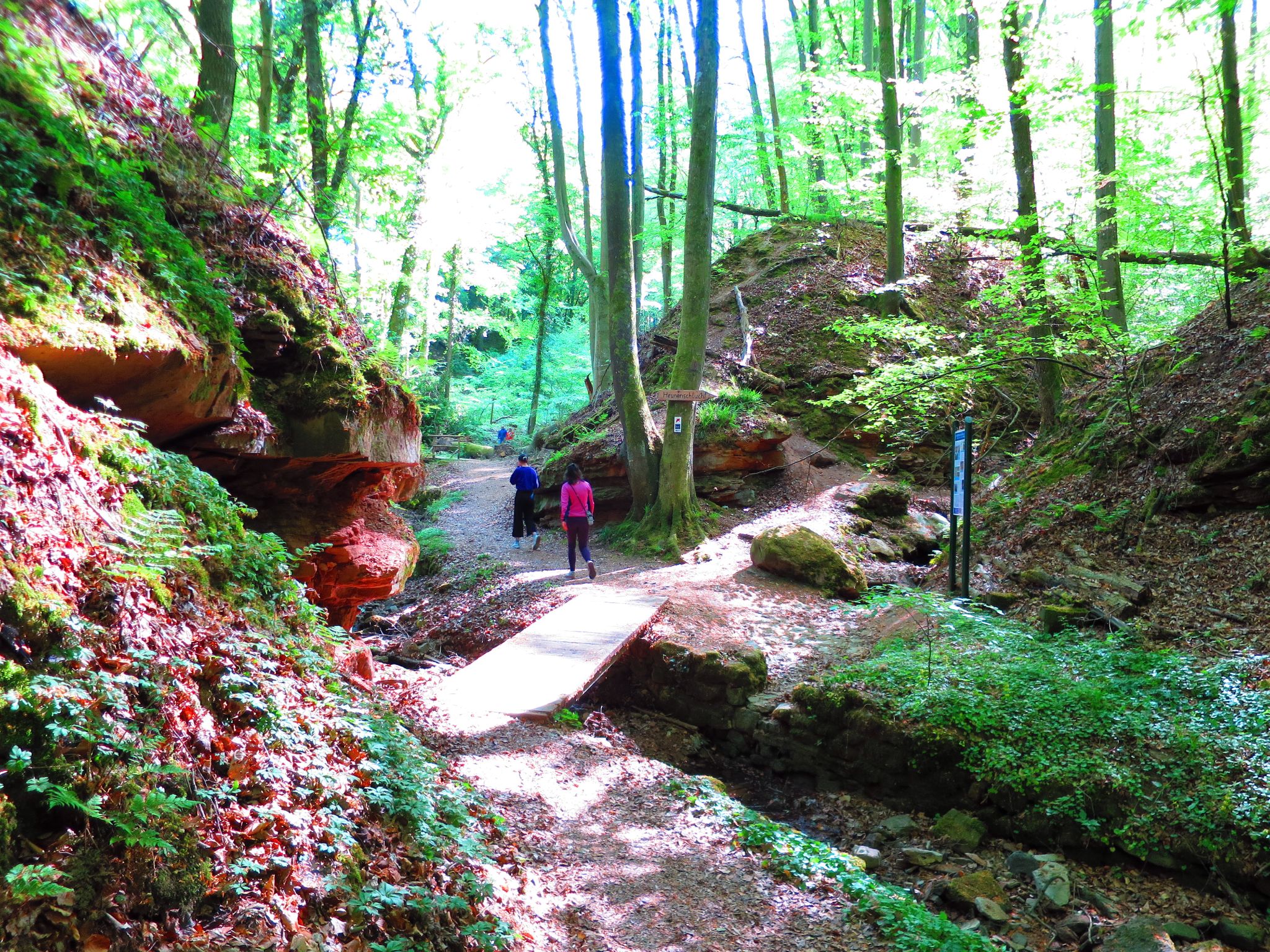 An der Abzweigung zur Heunenschlucht