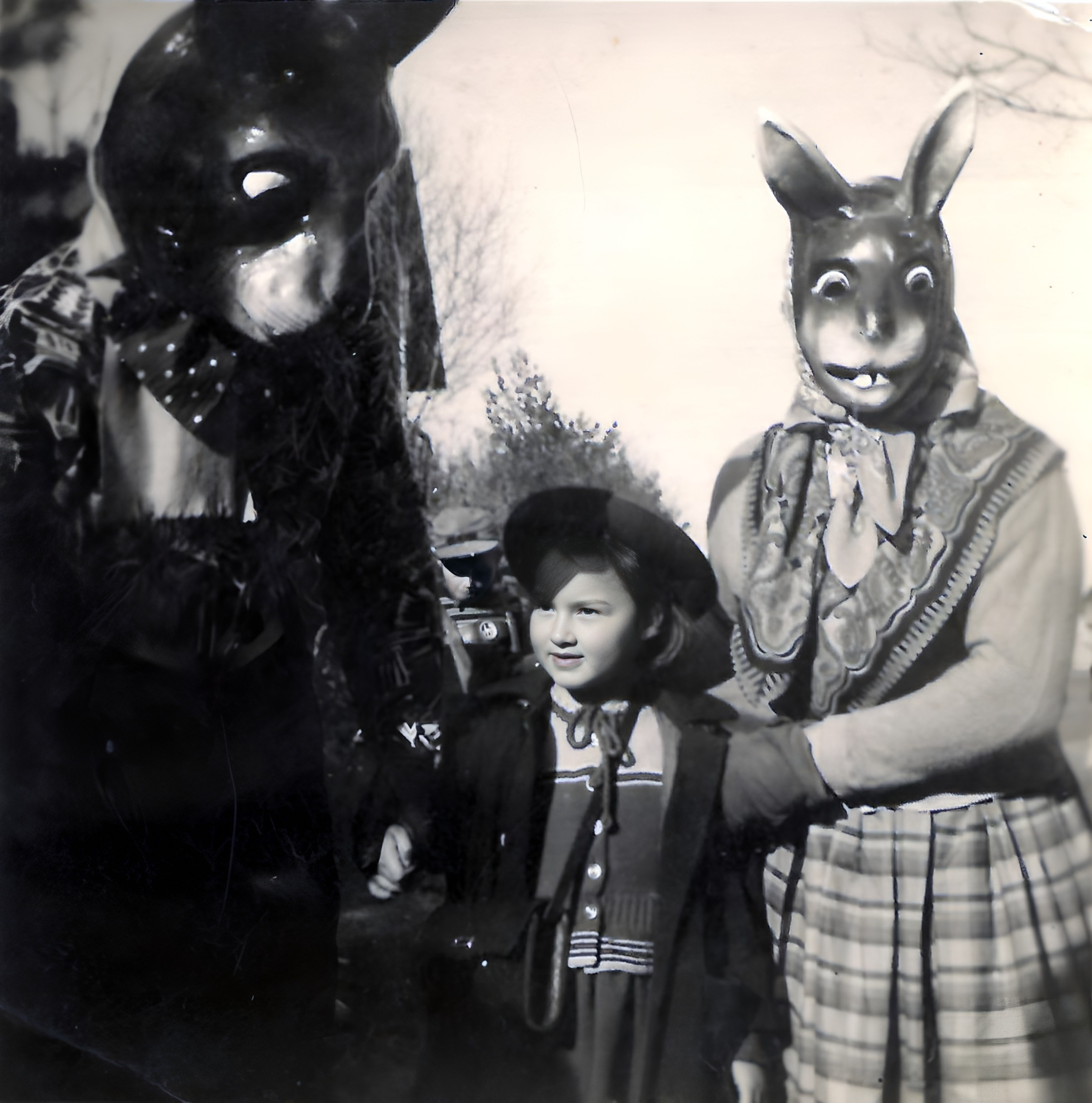 Manchmal erschienen die Osterhasen den Kindern auch etwas unheimlich.