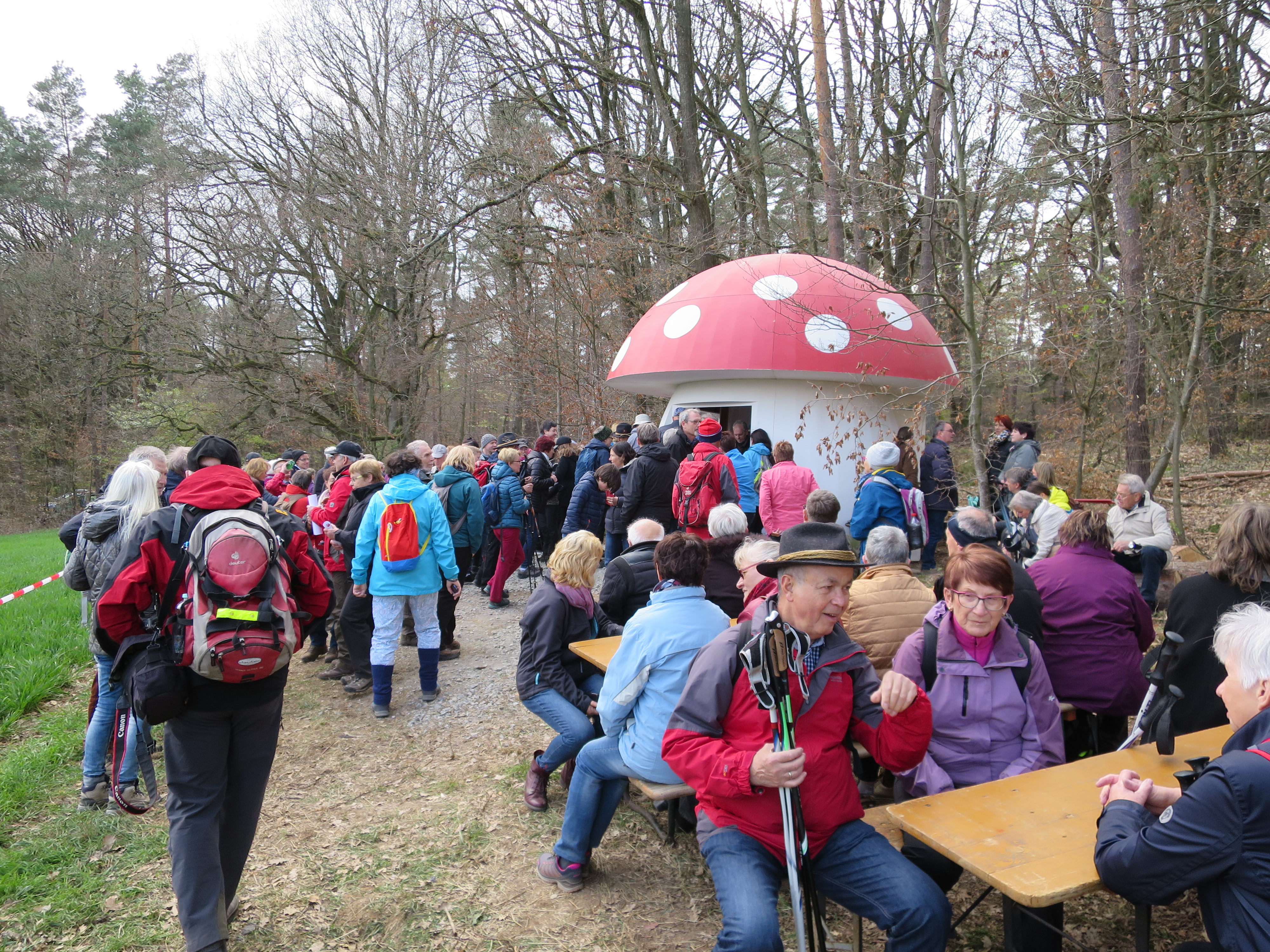 Eröffnung des 106. Europäischen Kulturwegs "Auf dem Totenweg durchs Paradeis"