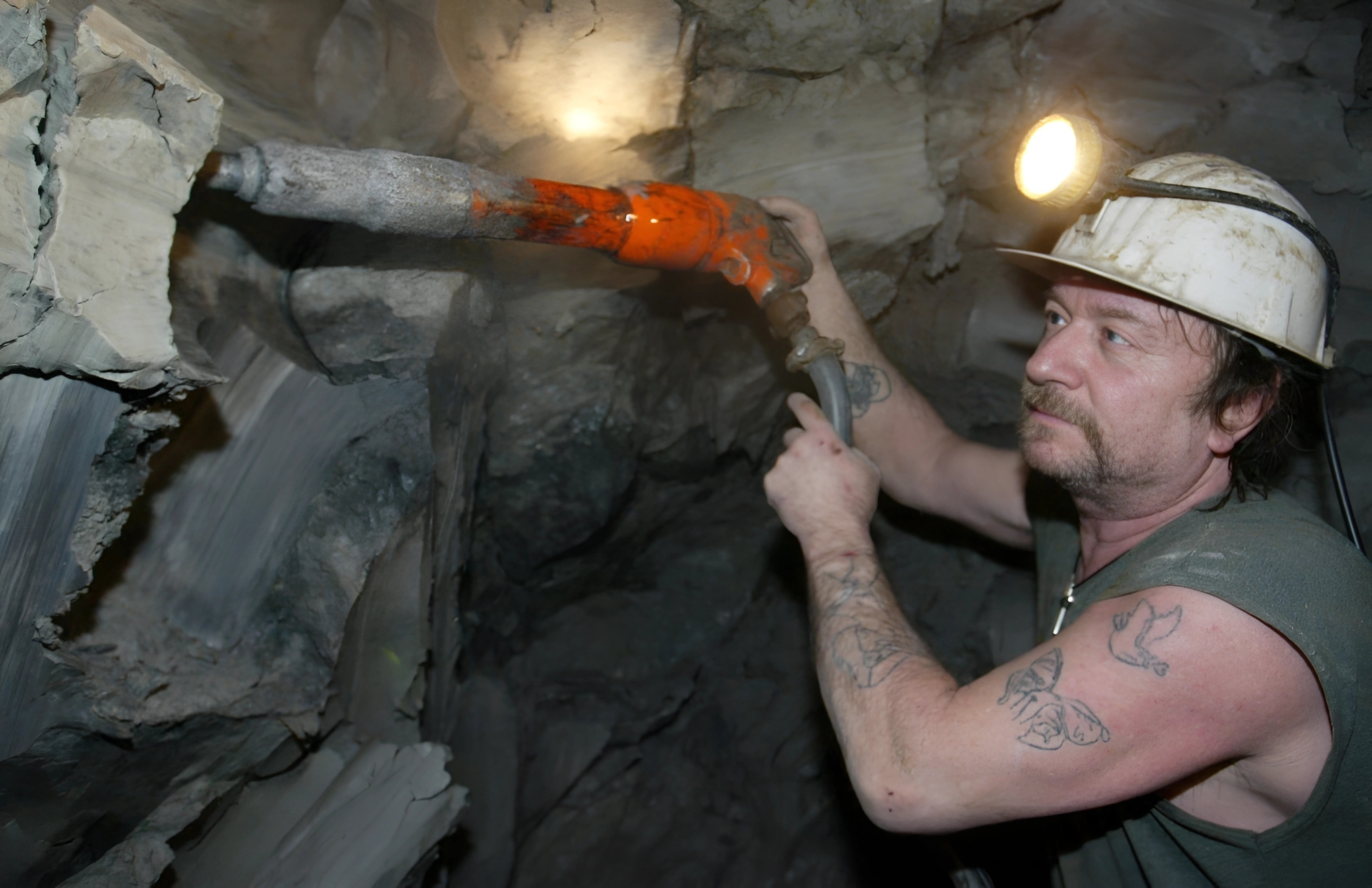 Karl Bock am Presslufthammer