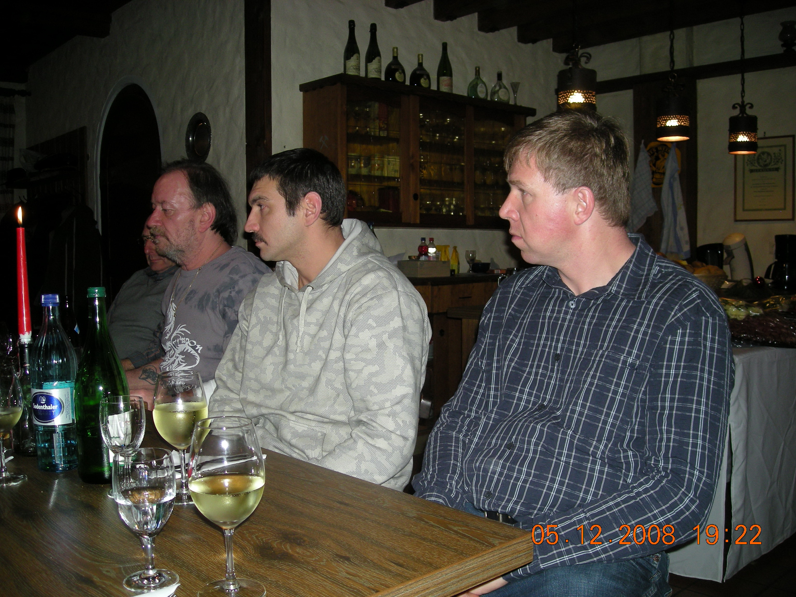 Während der Barbarafeier in der Ausschankstube des Weingutes