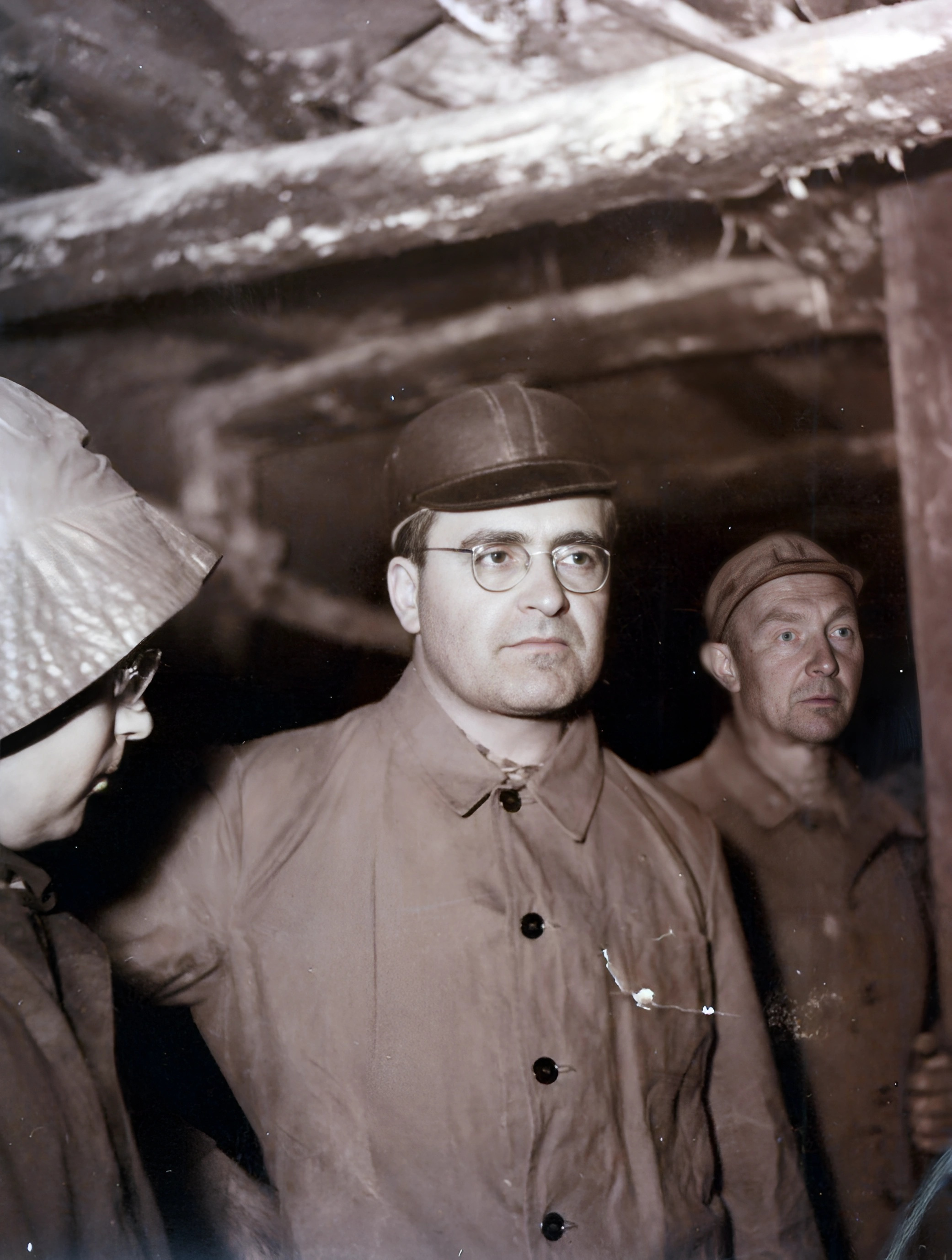 Bischof Julius Döpfner Untertage