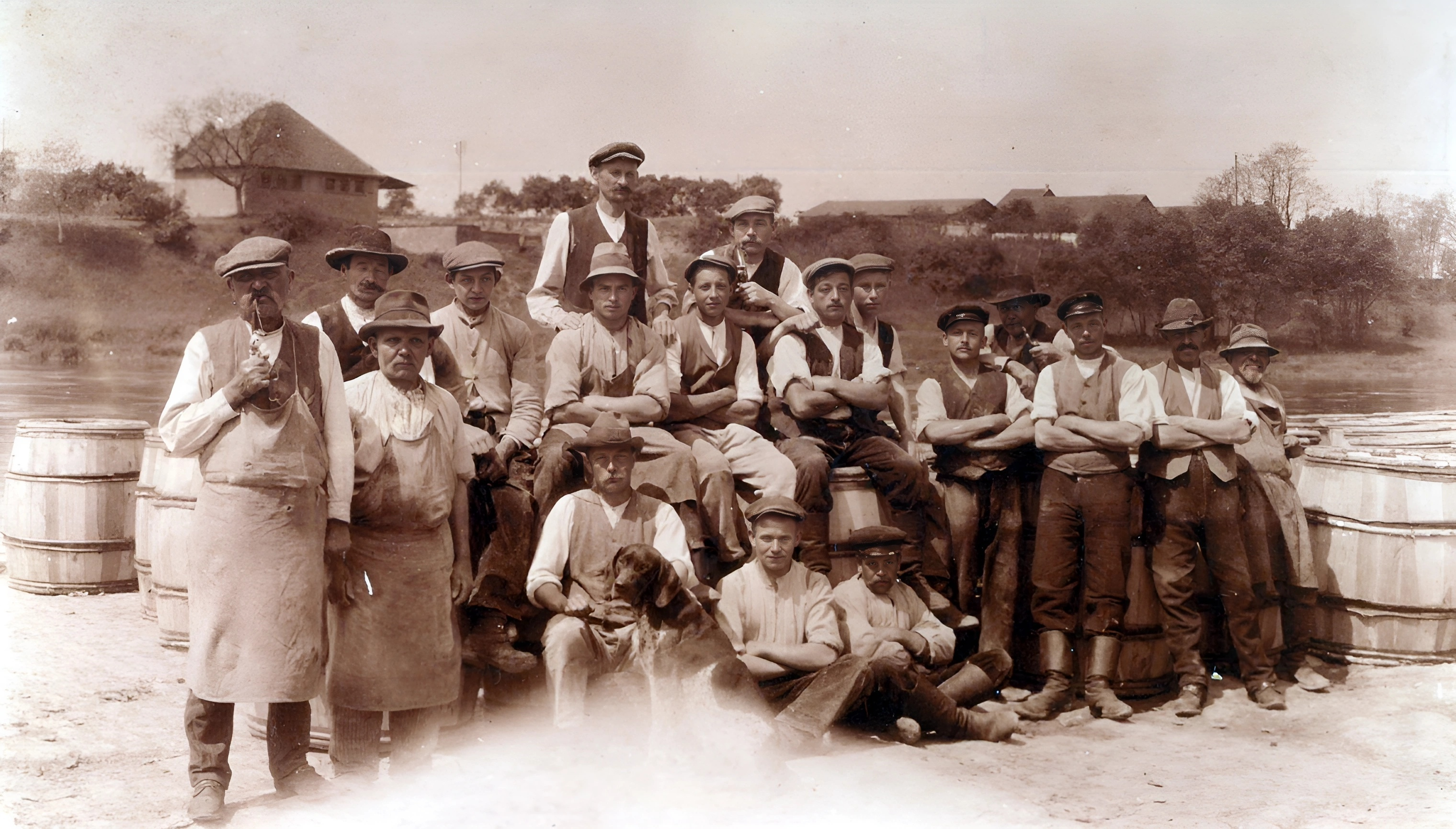 Gruppenbild: Tonverladung am Mainufer