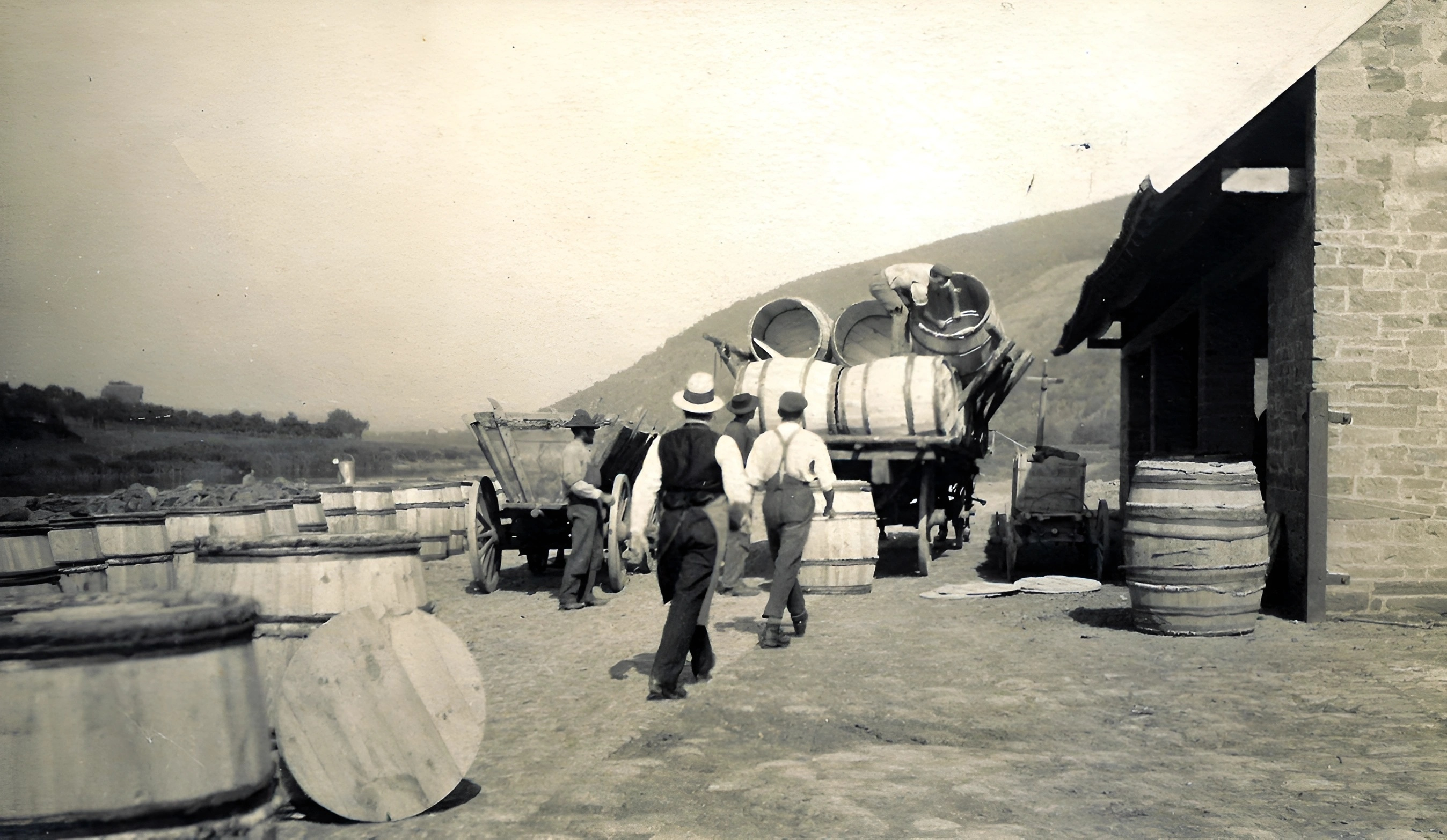 Tonverladung am Mainufer