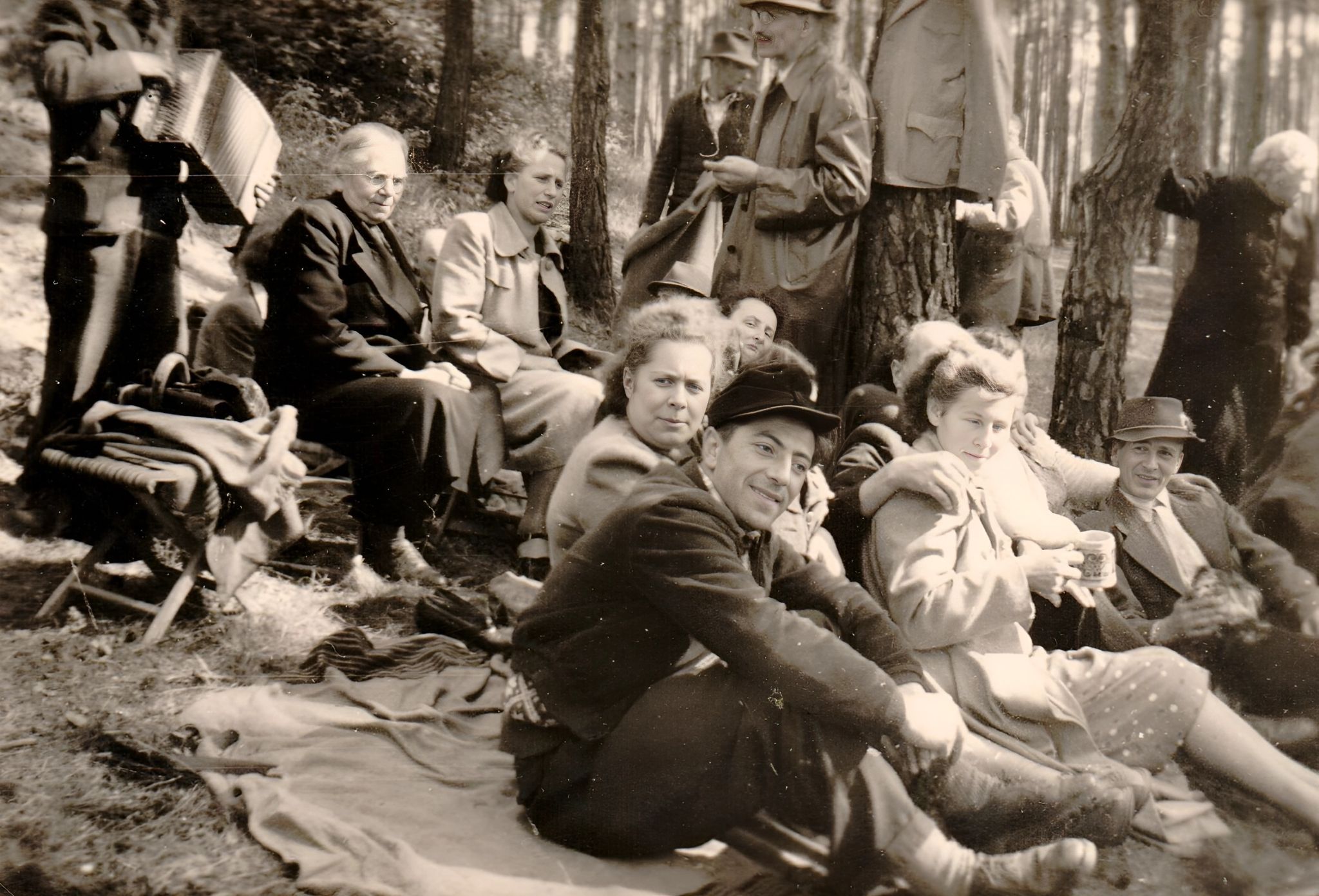 Waldpicknick beim Angelsportverein Klingenberg in Bürgstadt 1955