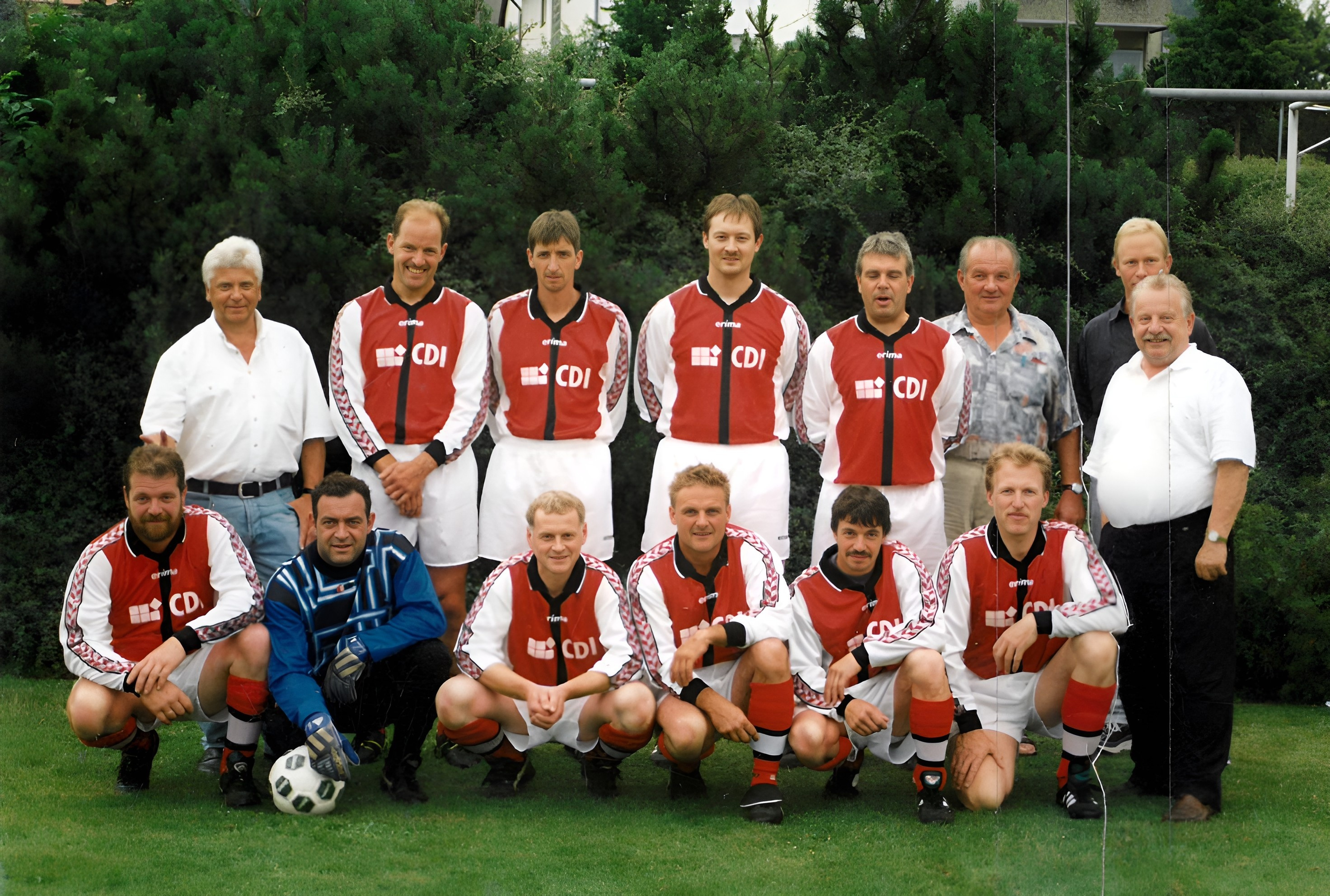 Die Fußballmannschaft im Jahr 1999