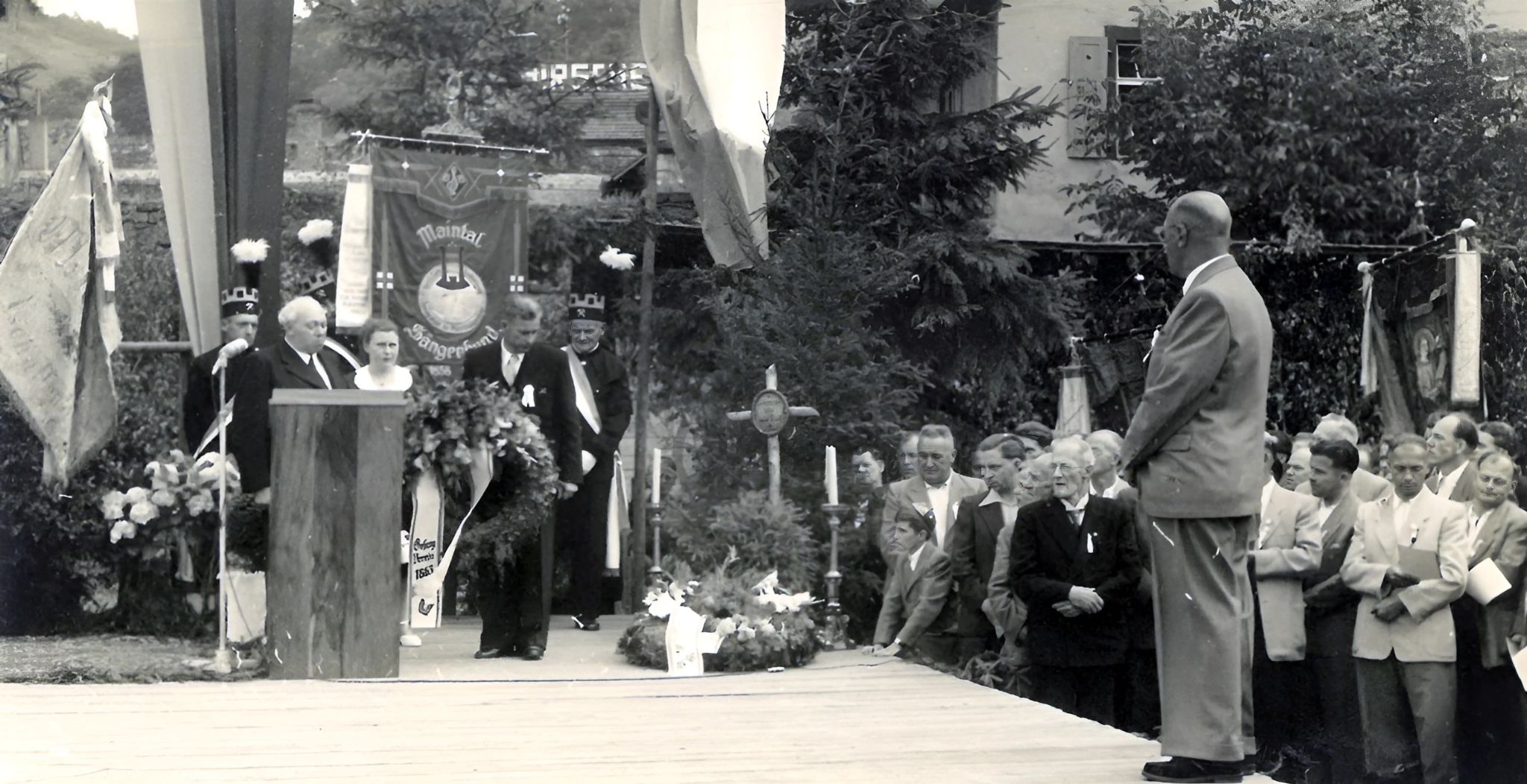 Beim Festakt auf dem Winzerfestplatz 1953