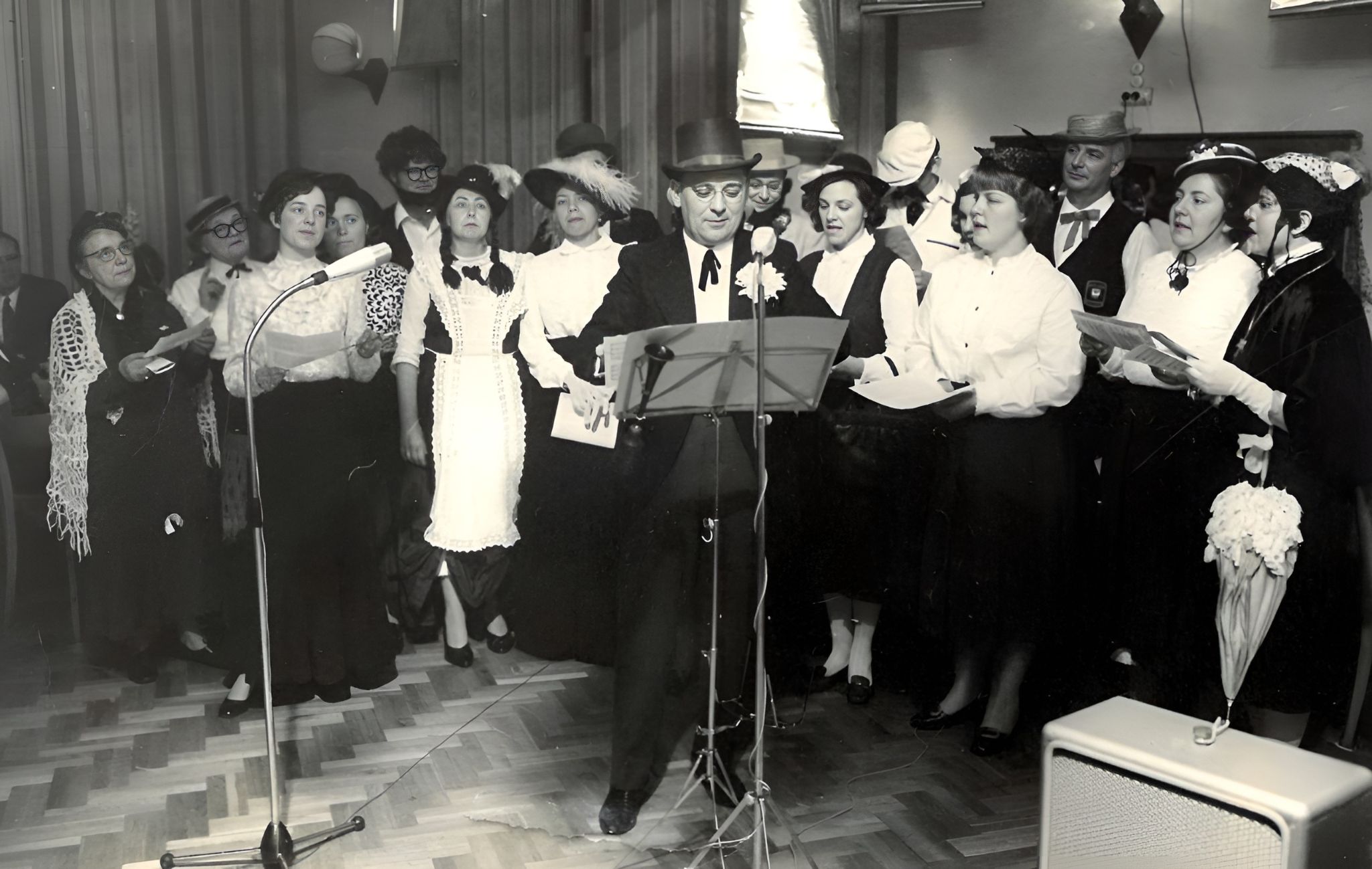 Probe für einen Faschingsauftritt 1969 im Burkarder Hof