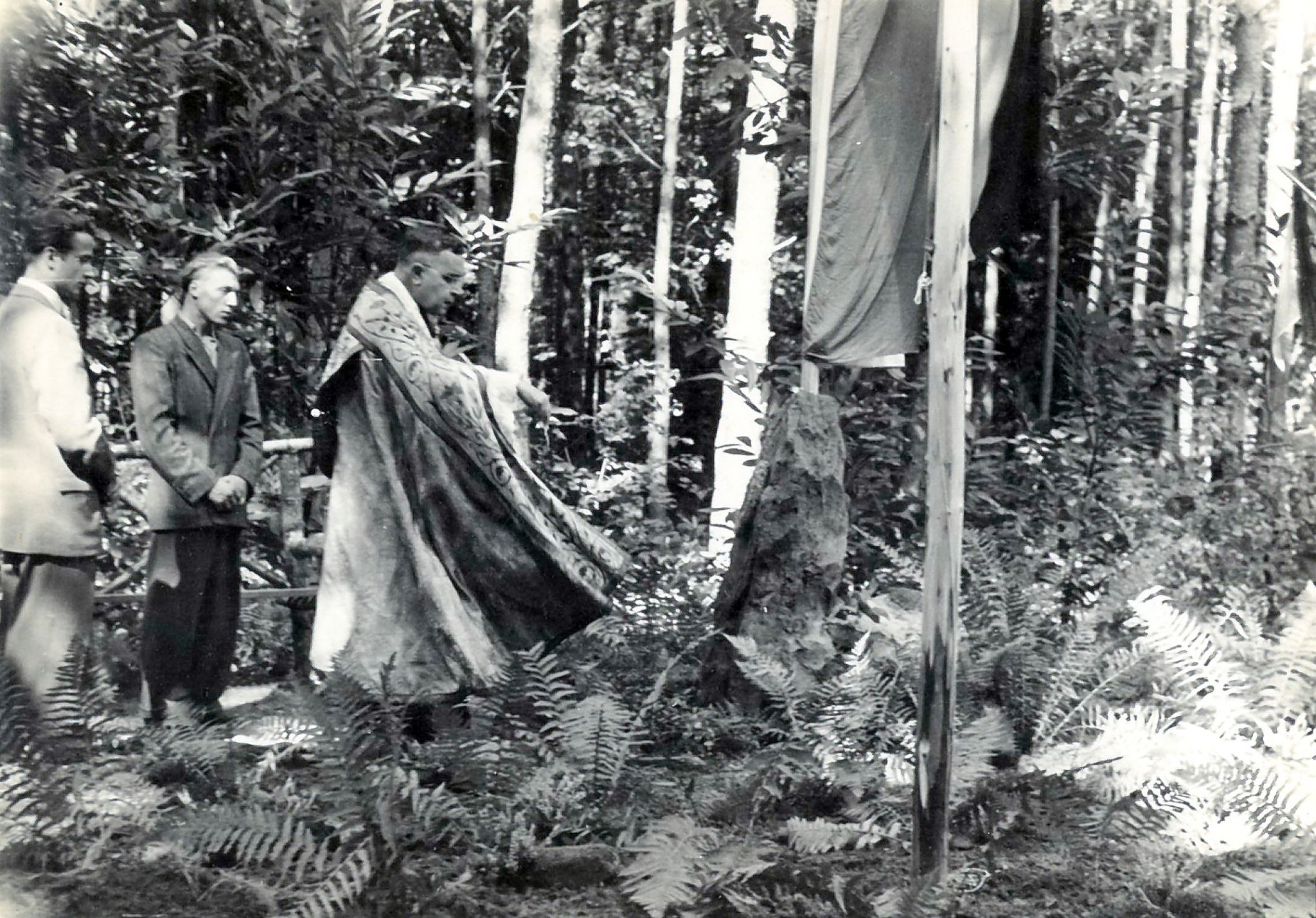 Segnung des Denkmals am Ringwall