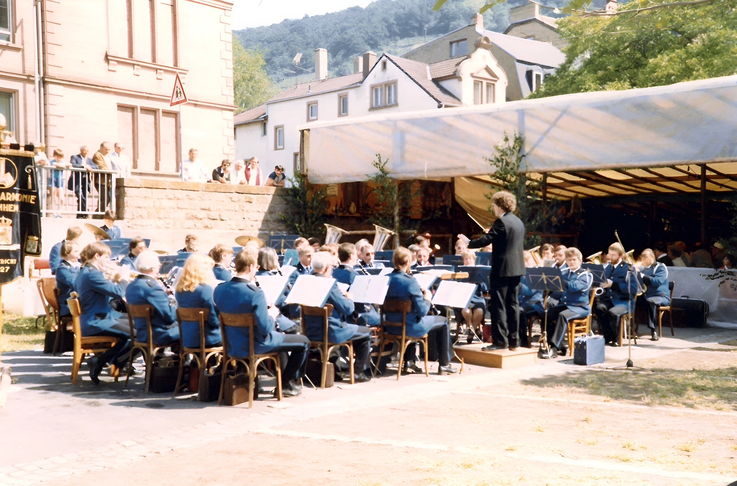 Sternwanderung und Jubiläumsfest auf dem Winzerfestplatz