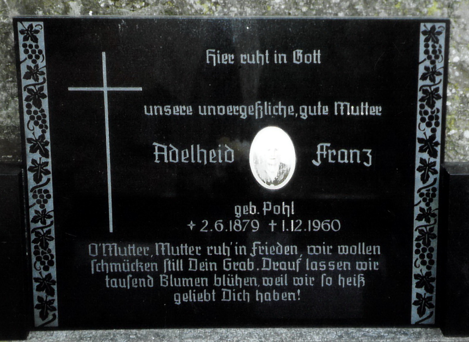 Grabstein von Adelheid Franz, geb. Pohl