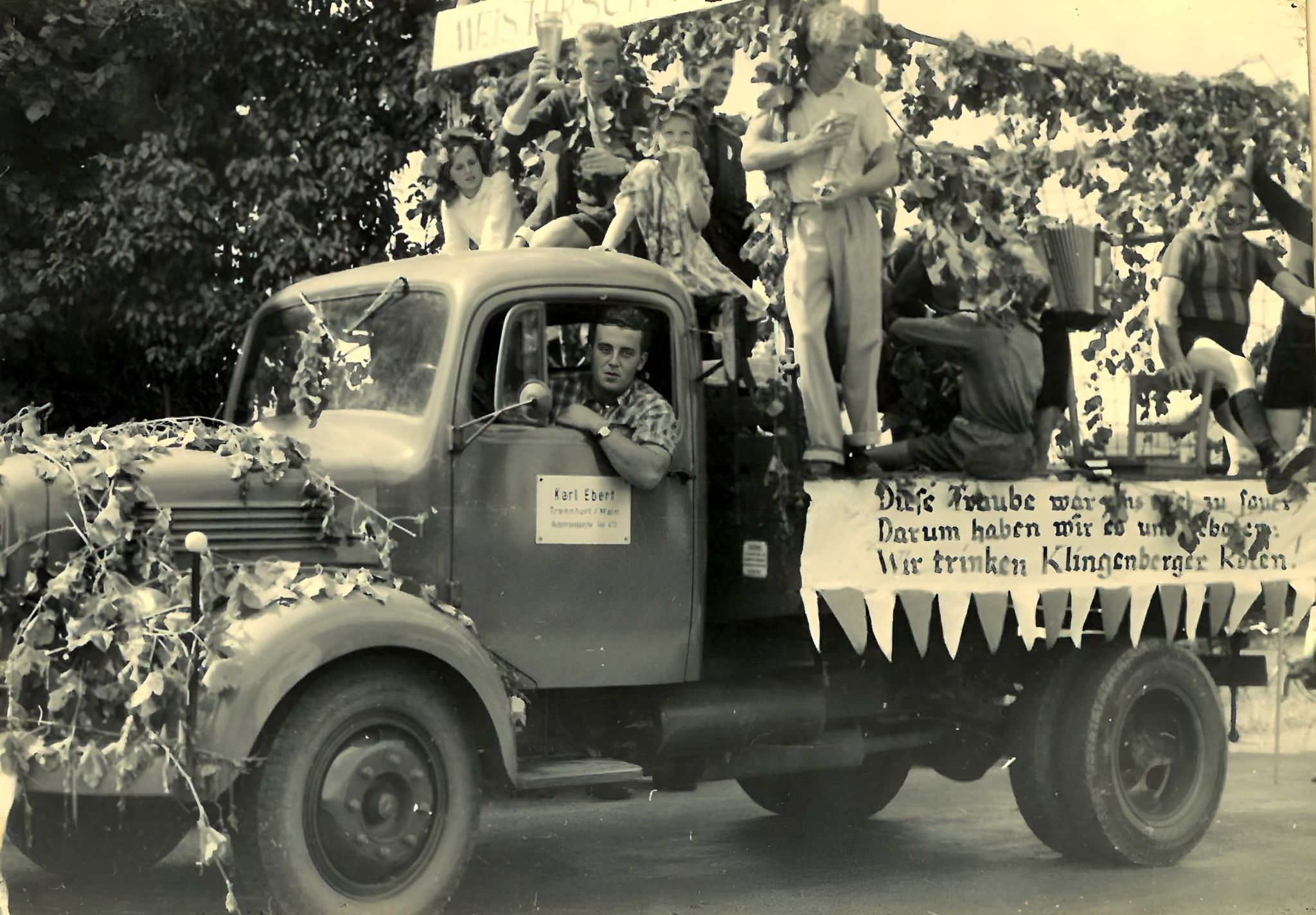 Festzug zum Klingenberger Winzerfest 1951