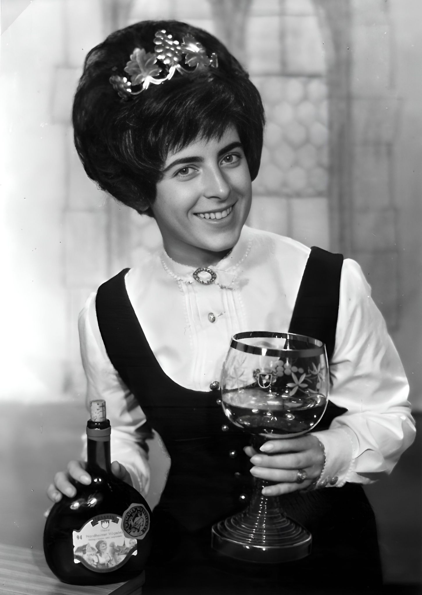 Die Fränkische Weinkönigin Christa Sauer