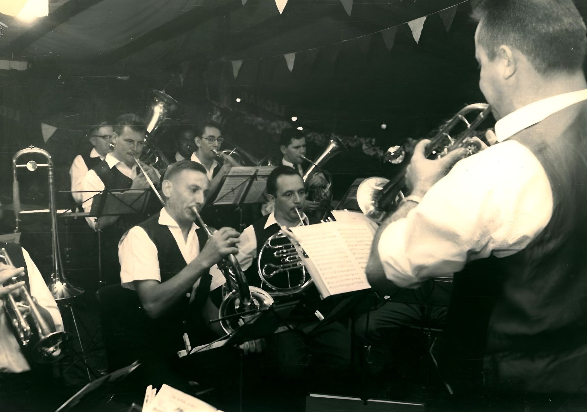 Die Musik spielt auf ...