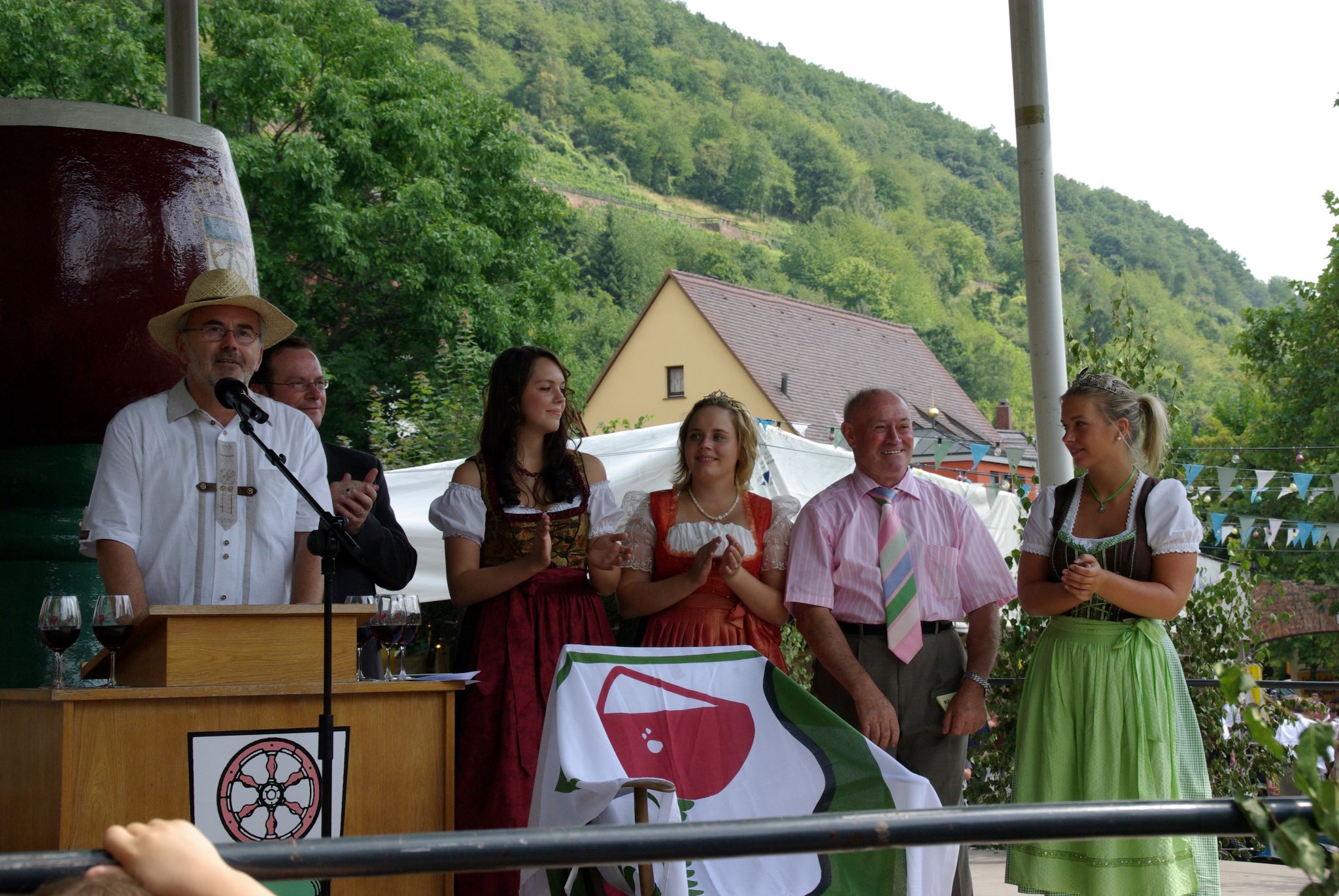 Winzerfesteröffnung und Krönung der Weinprinzessin Kathrin Ühlein