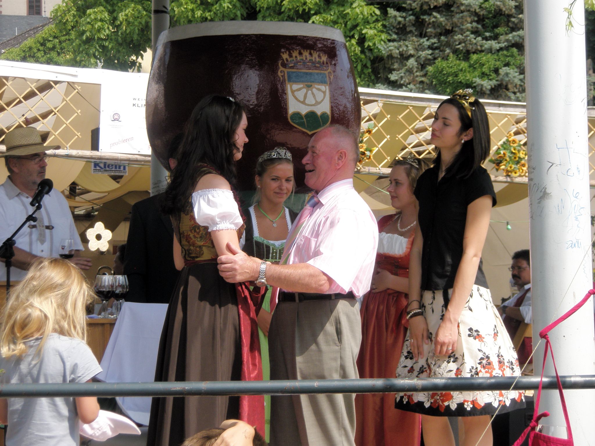 Winzerfesteröffnung und Krönung der Weinprinzessin Kathrin Ühlein