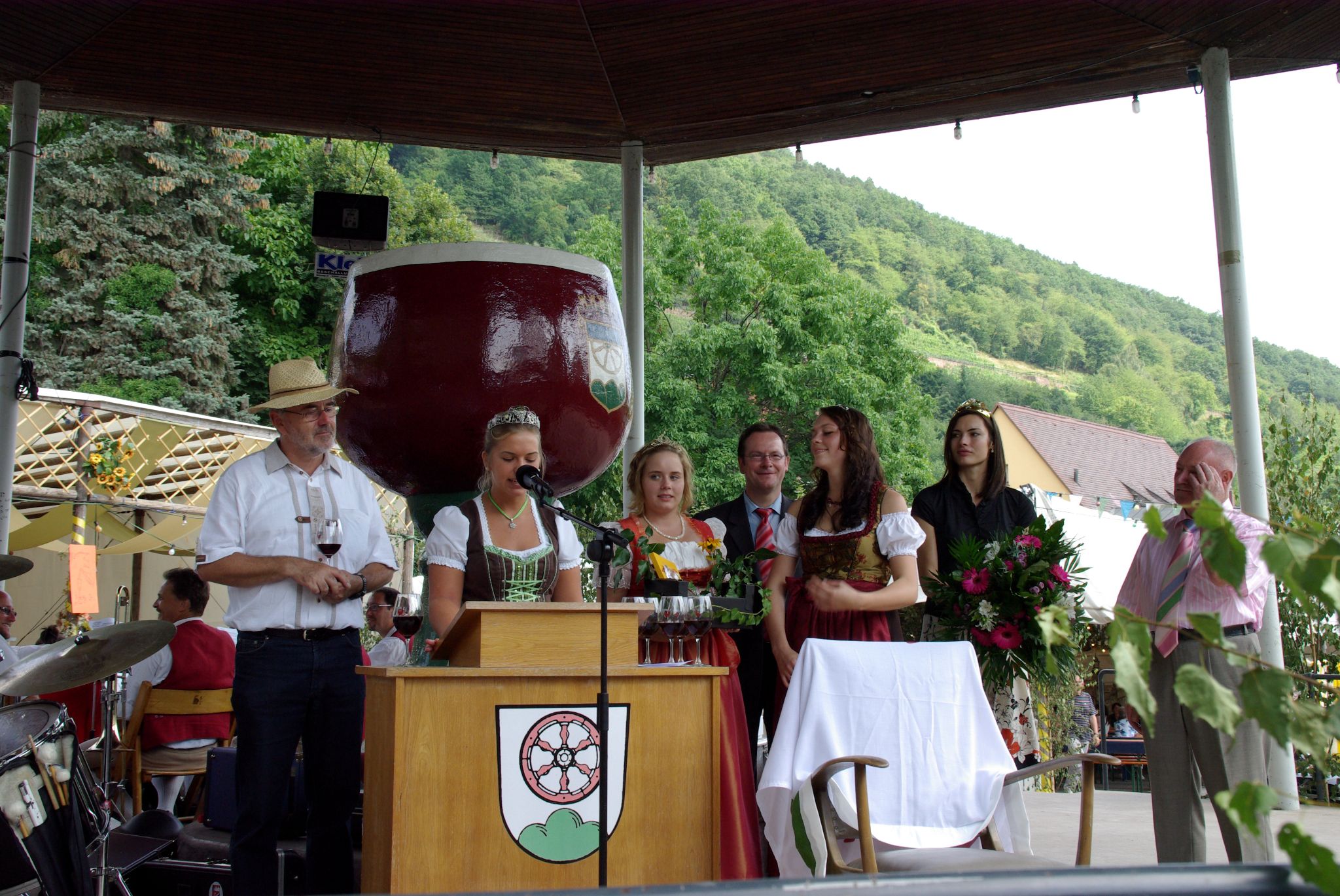 Winzerfesteröffnung und Krönung der Weinprinzessin Kathrin Ühlein