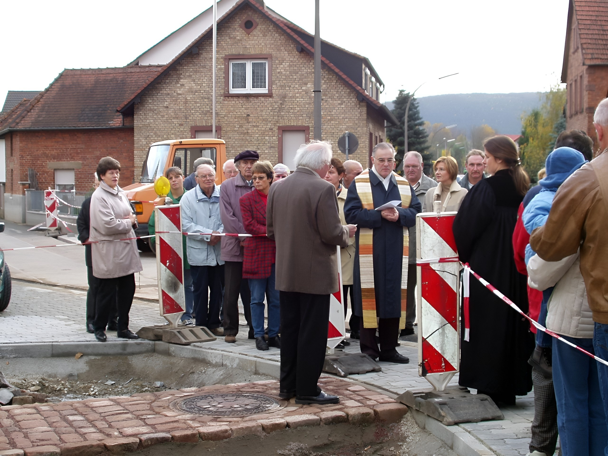 Einweihung des Bildstocks an der Rosenbergstraße im Jahr 2002