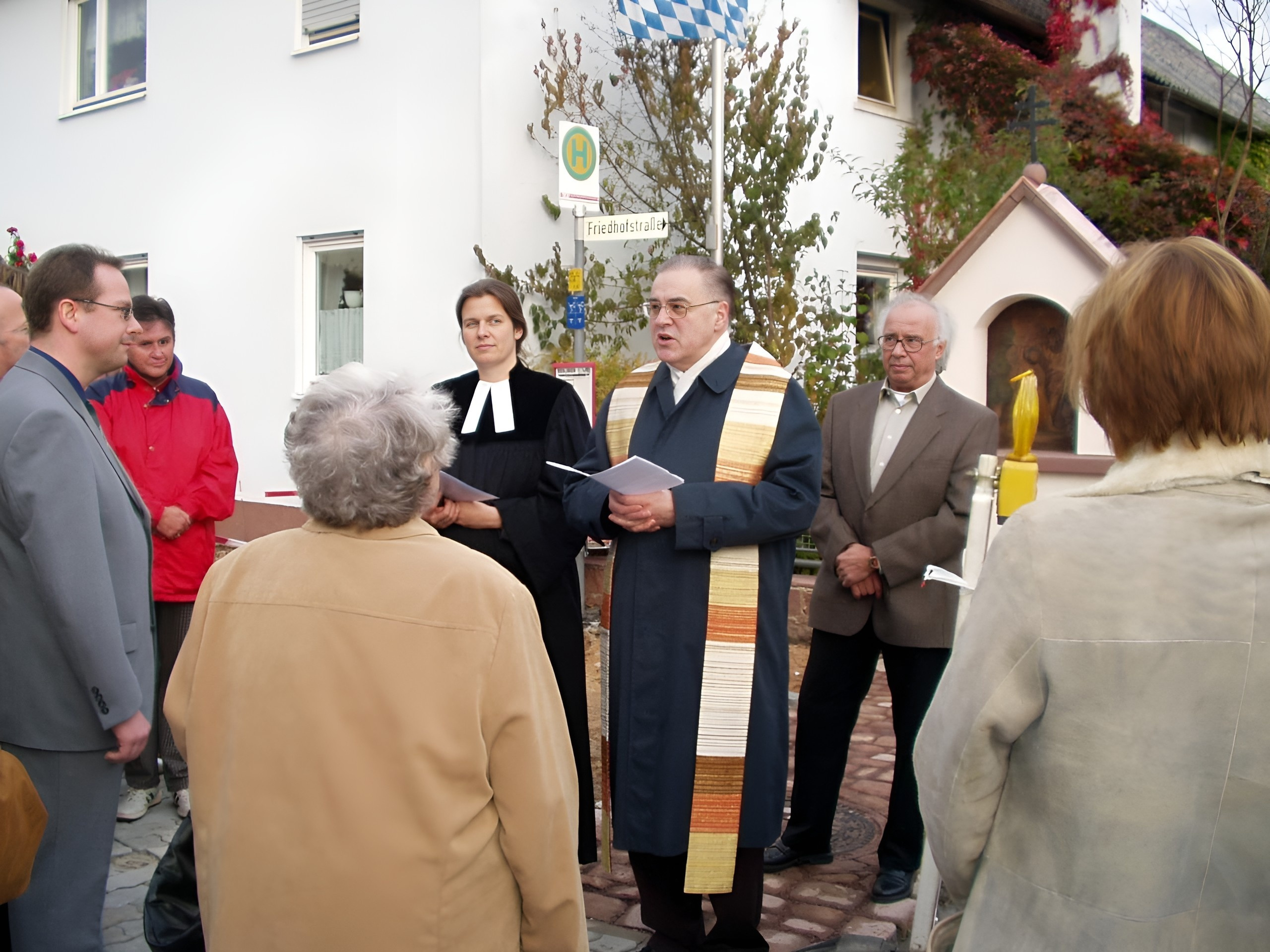 Einweihung des Bildstocks an der Rosenbergstraße im Jahr 2002