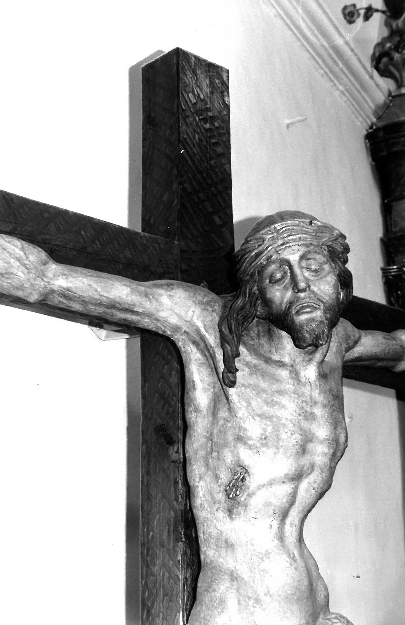 Dieses ausdrucksstarke Kreuz mit Christuskörper stammt aus der Kirche in Grubingen