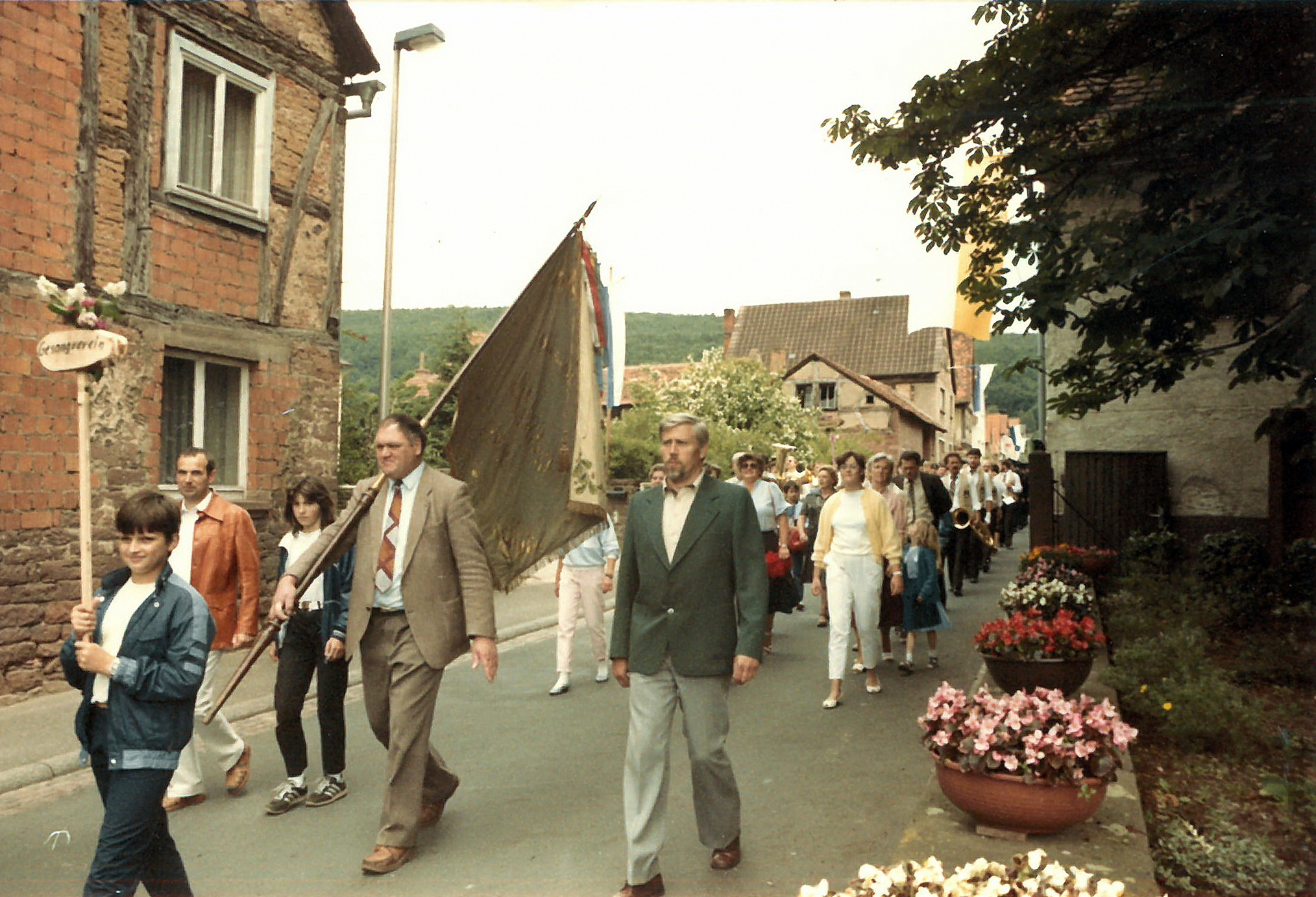 Festzug durch Röllfeld 1988