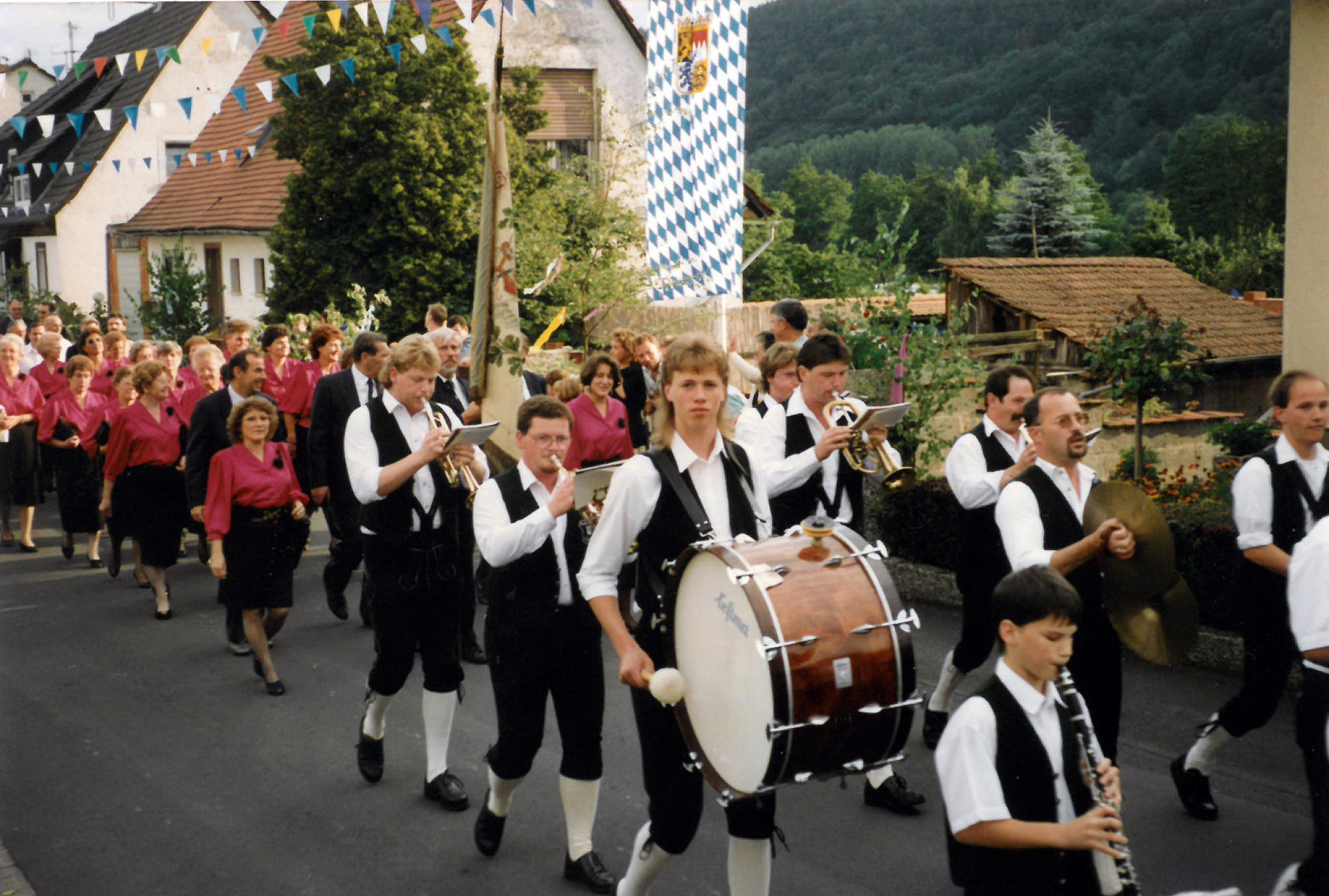Festzug 100 Jahre Gesangverein Röllfeld