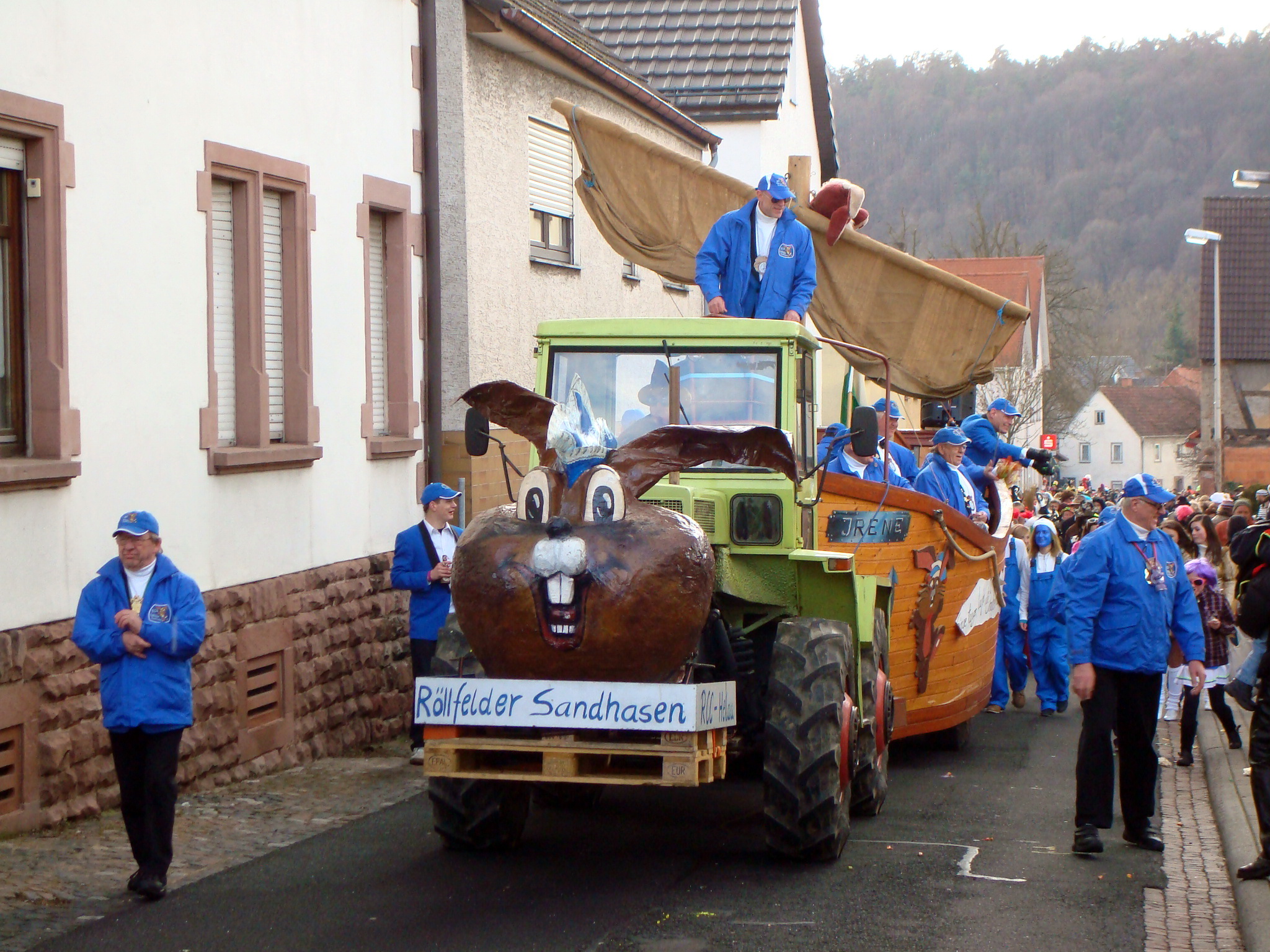 Beim Umzug 2012