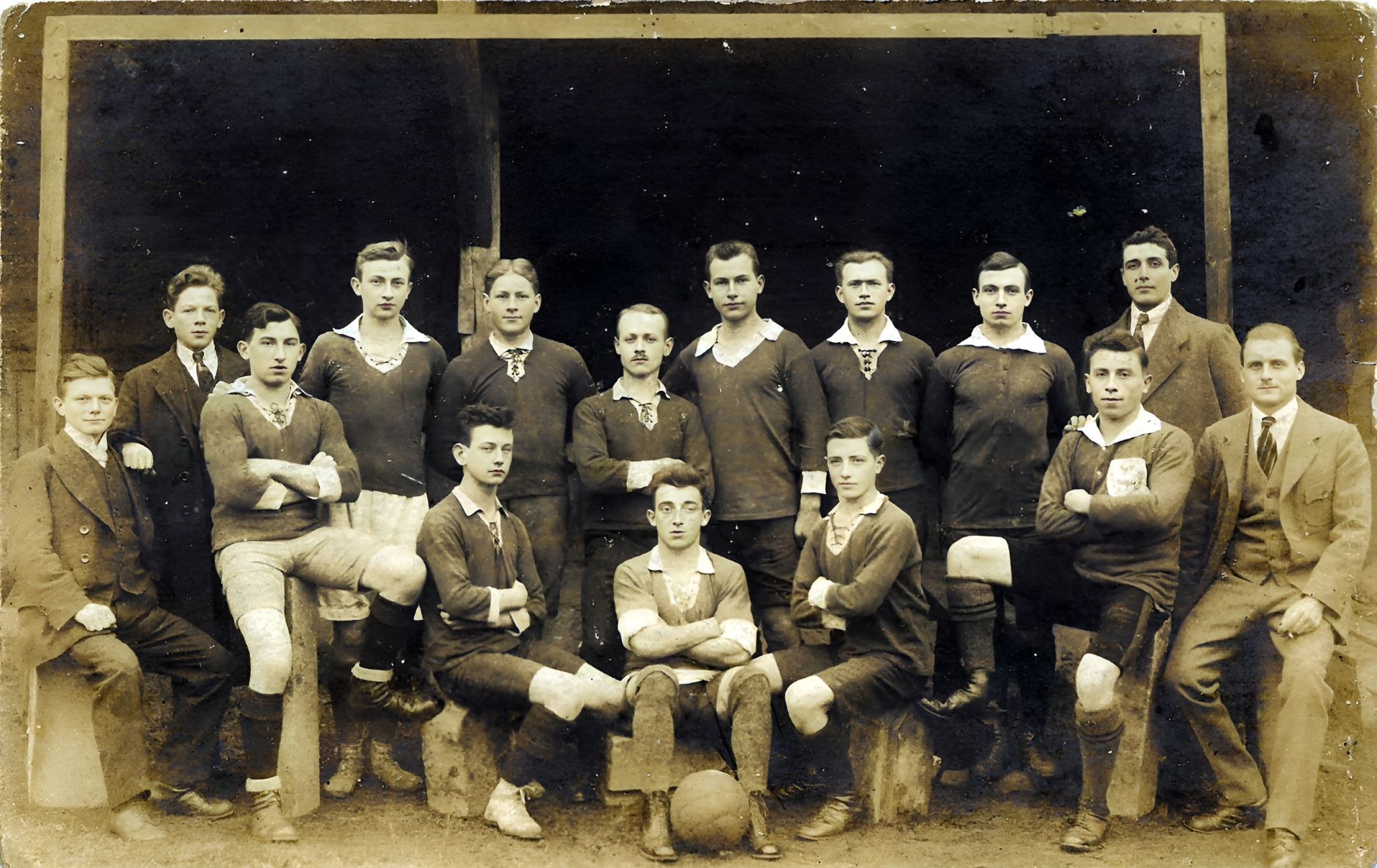 Fußballer des Turnvereins Röllfeld um 1925