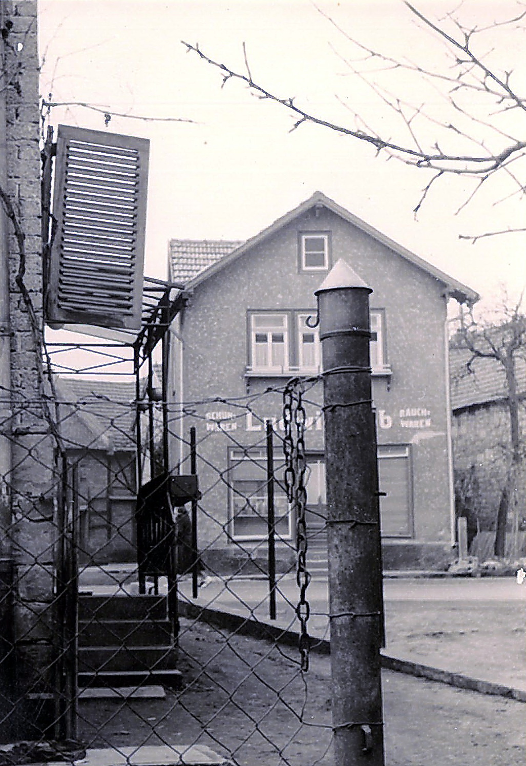 Die Trennfurter Straße  in den 1960er Jahren