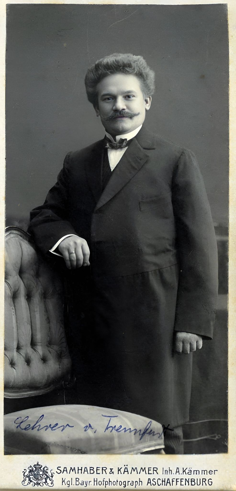 Portrait eines Lehrers von Trennfurt