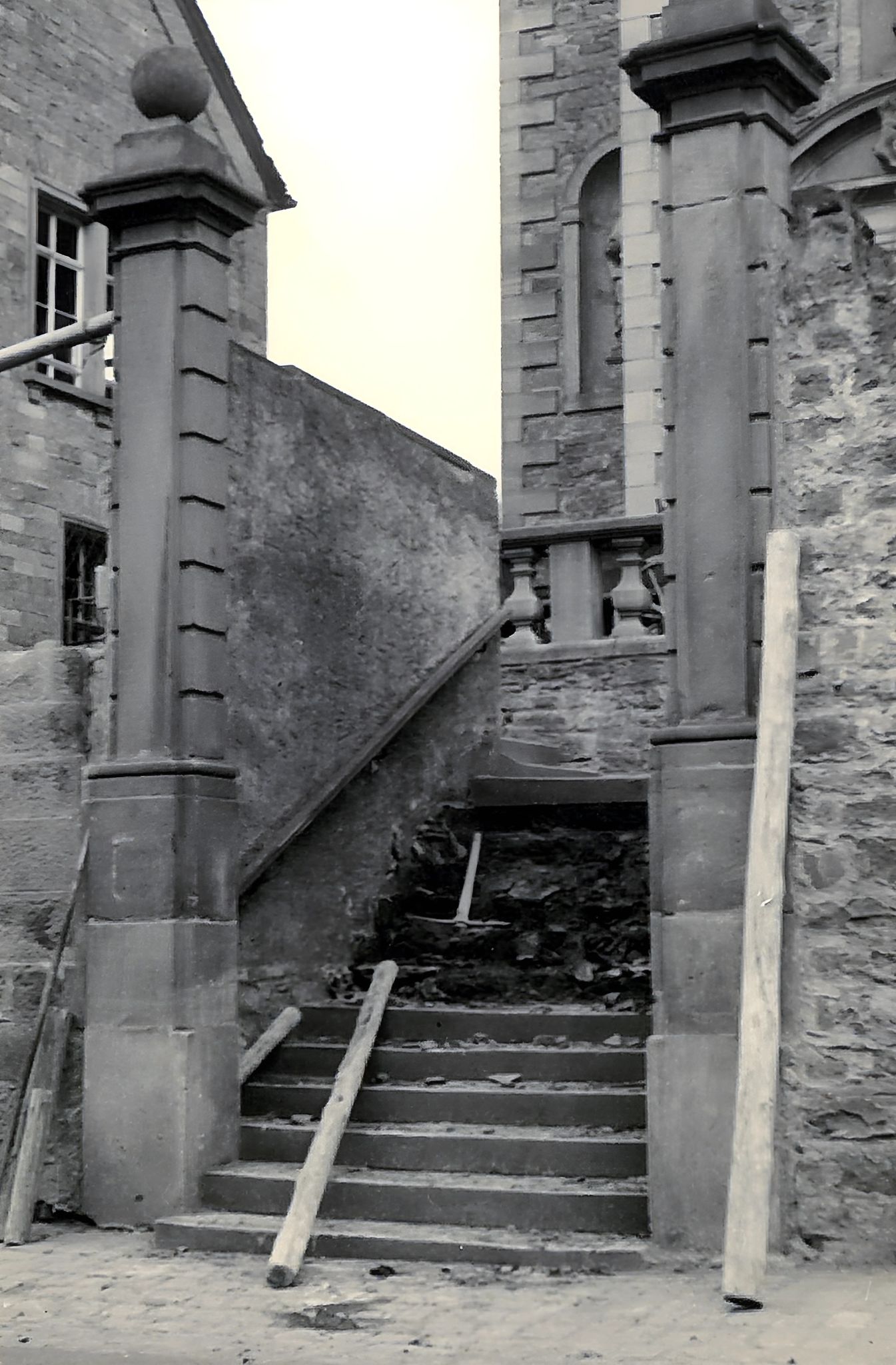 Umbau der Kirchentreppe