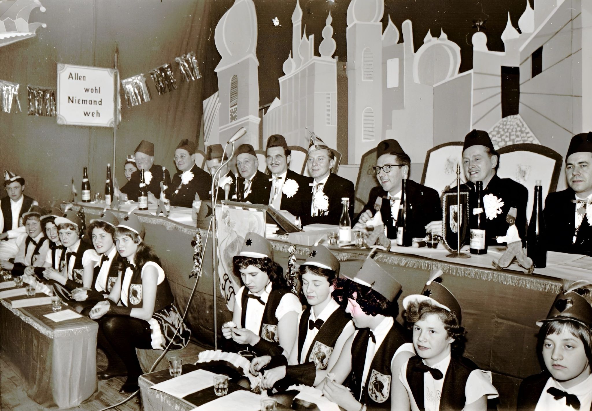 Der Elferrat und die Mädchengarde 1959